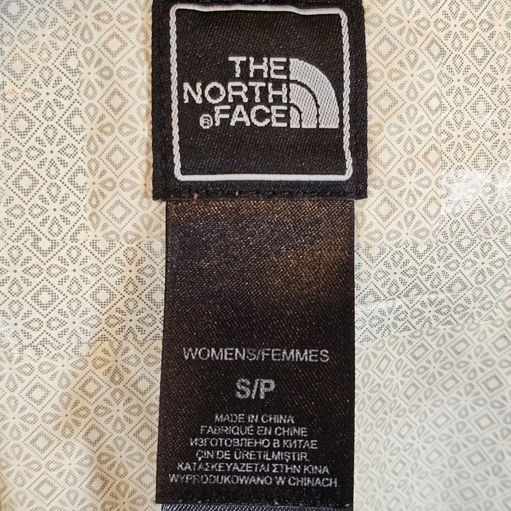 The North Face HyVent 2.5L Rain Jacket Womens Small Black Hooded Ripstop Shell - Picture 5 of 13